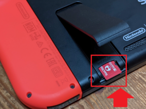 【ニンテンドースイッチ用SDカード】本体裏側にmicroSDカードをセット