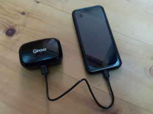 【G10】充電ケースとスマートフォンを接続