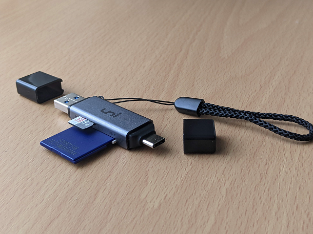 【SDカードリーダー】「スティック型」「USB-AコネクタとUSB-Cコネクタ対応」